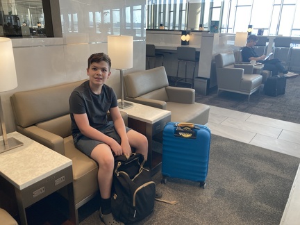 LaGuardia Lounge